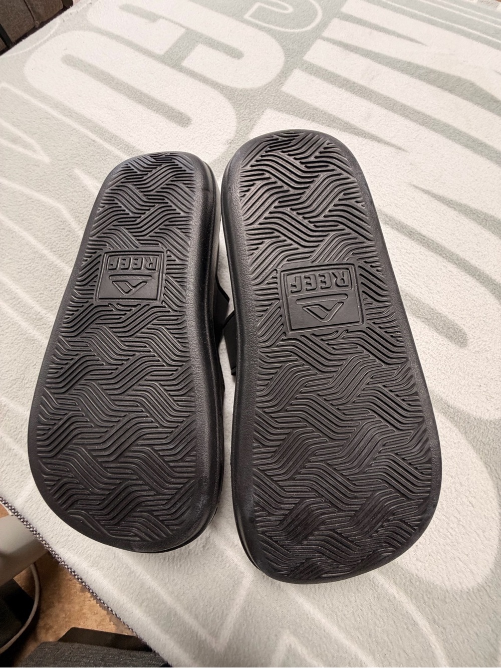 Reef Black Women’s Double-Strap Slide - Picture 2 of 3